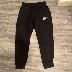 Nike kids sweatpants, worn once and in perfect condition! No rips or stains!